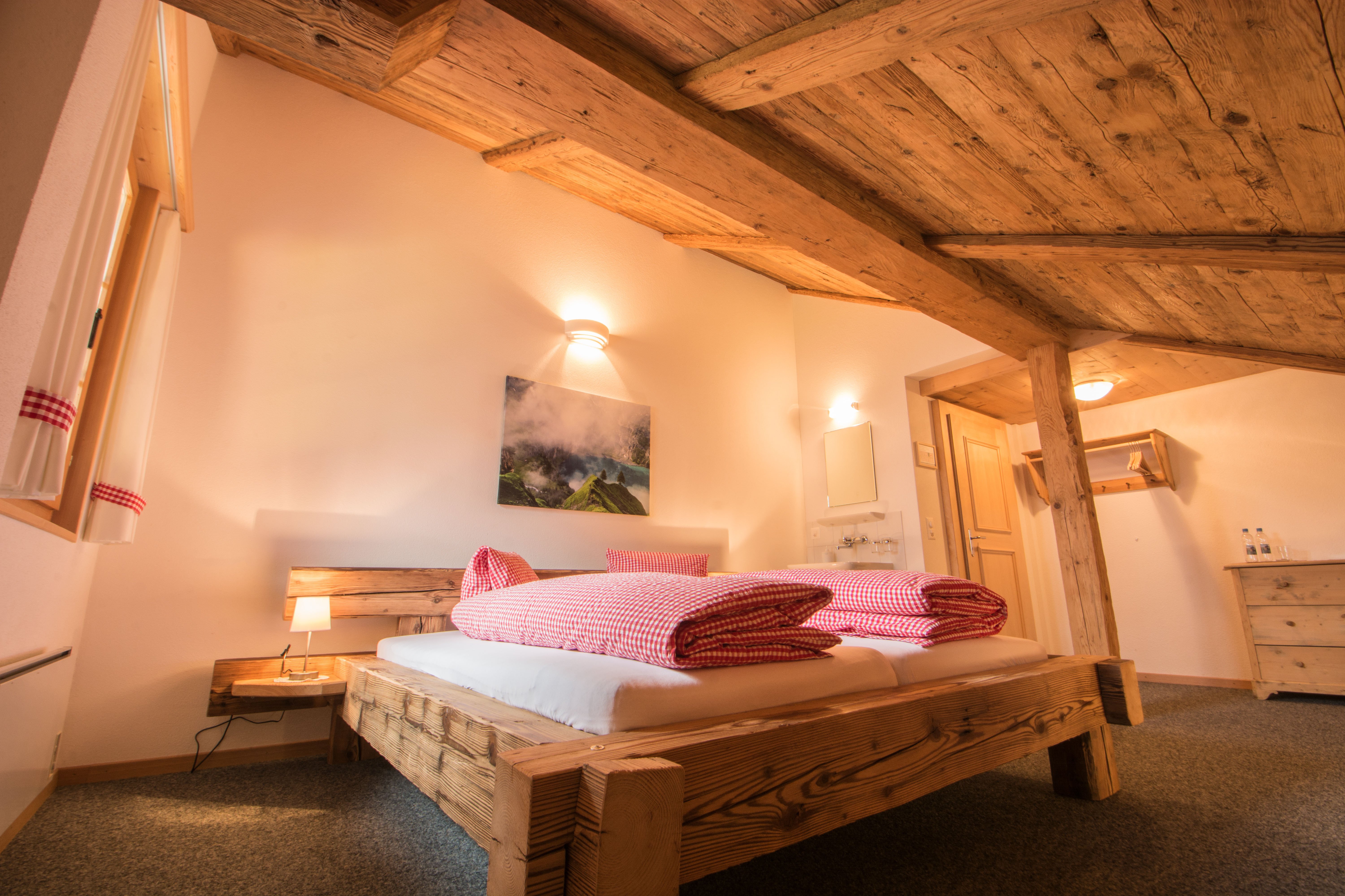 Berghotel Oeschinensee-官方