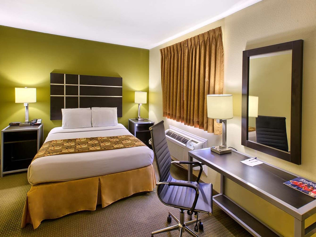 Country Hearth Inn Knightdale Raleigh主图