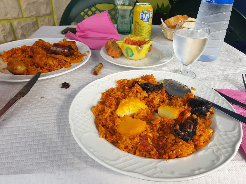 Sueca餐馆和美食-Bar Reyton