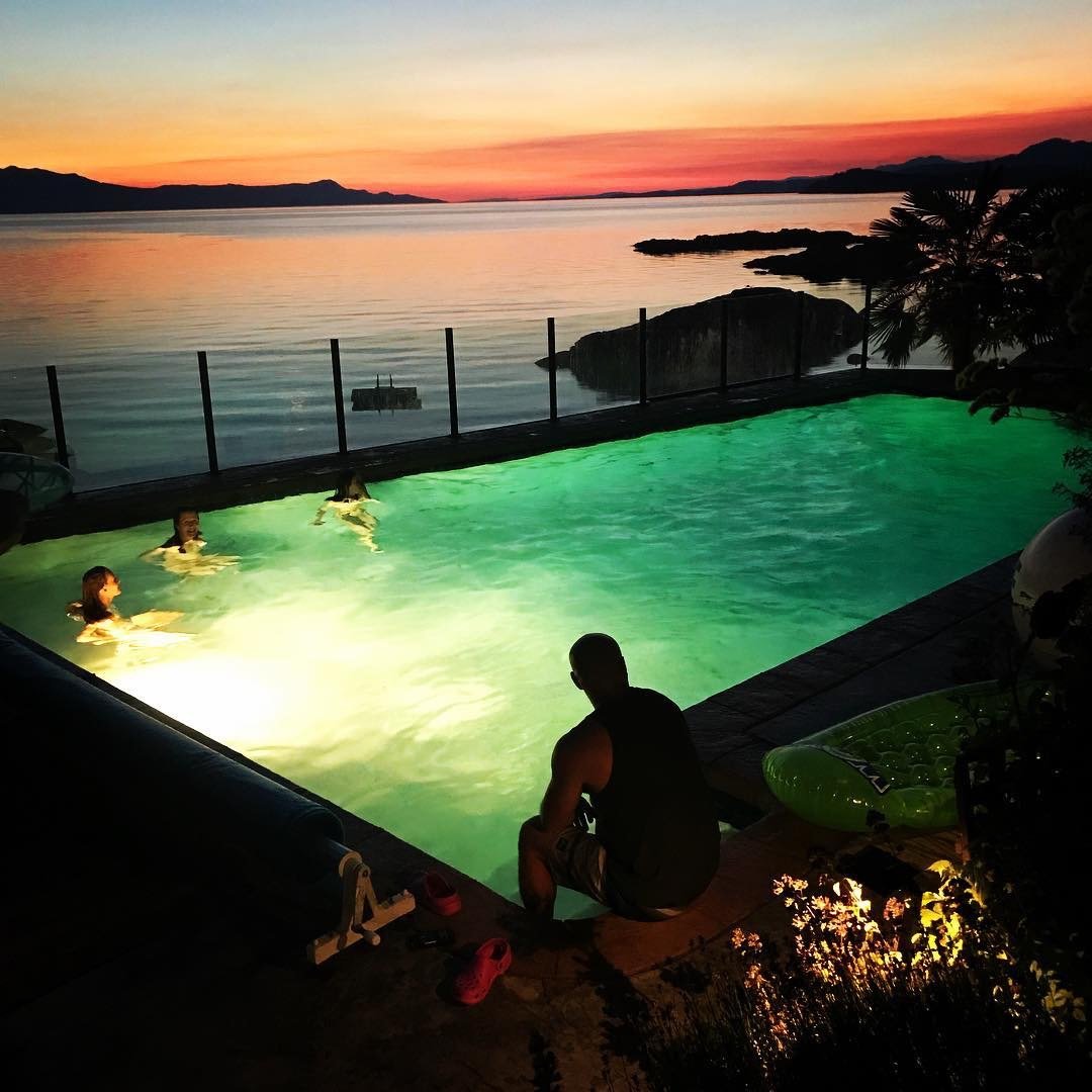 Burchills B&B by the Sea-官方