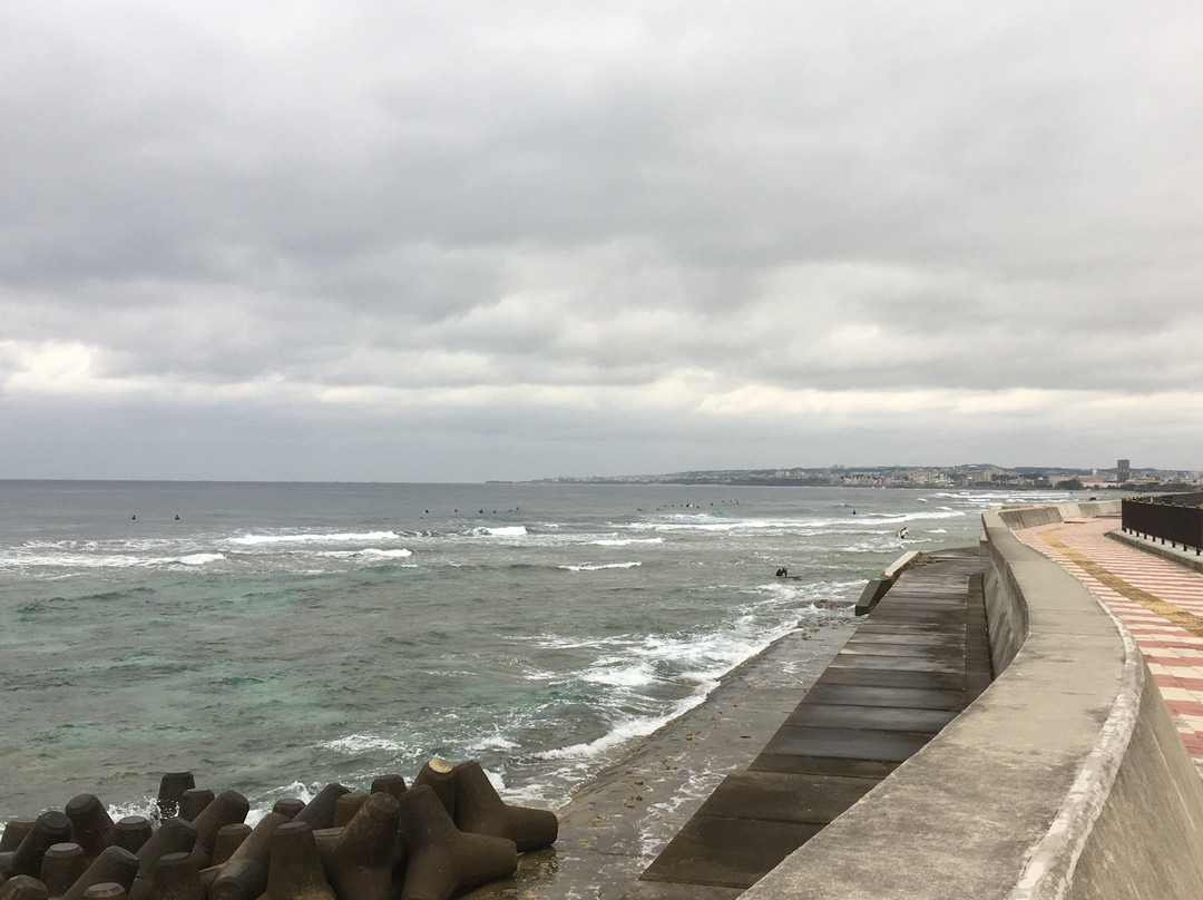 海滩海边酒店主图