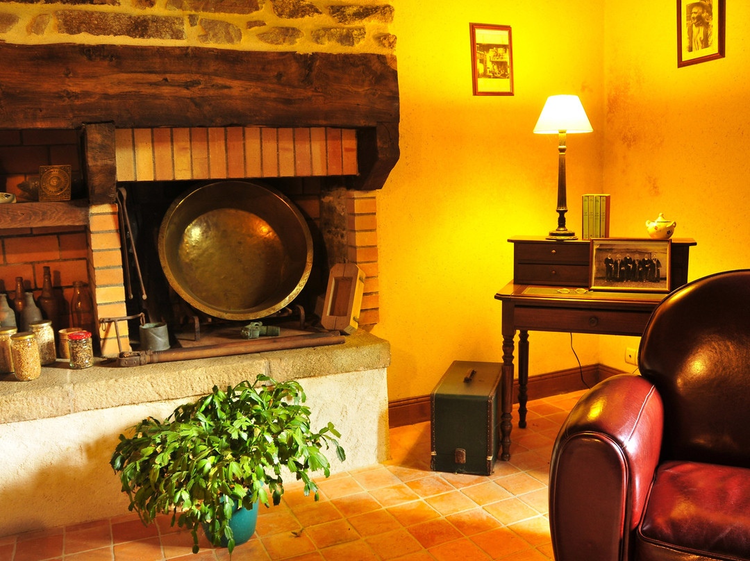 Au Vieux Moulin主图