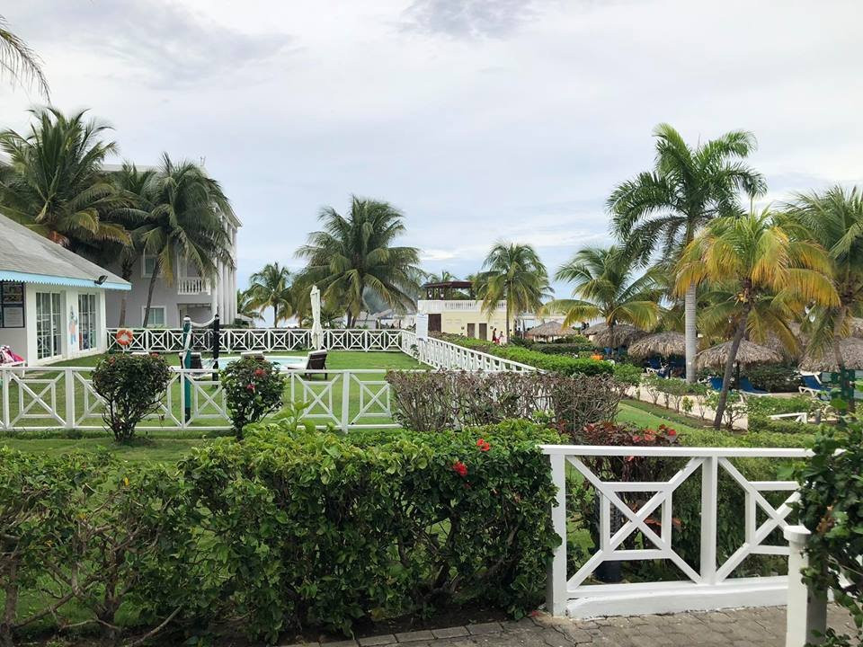 格兰钯汉密尔顿夫人全包度假村及Spa中心主图