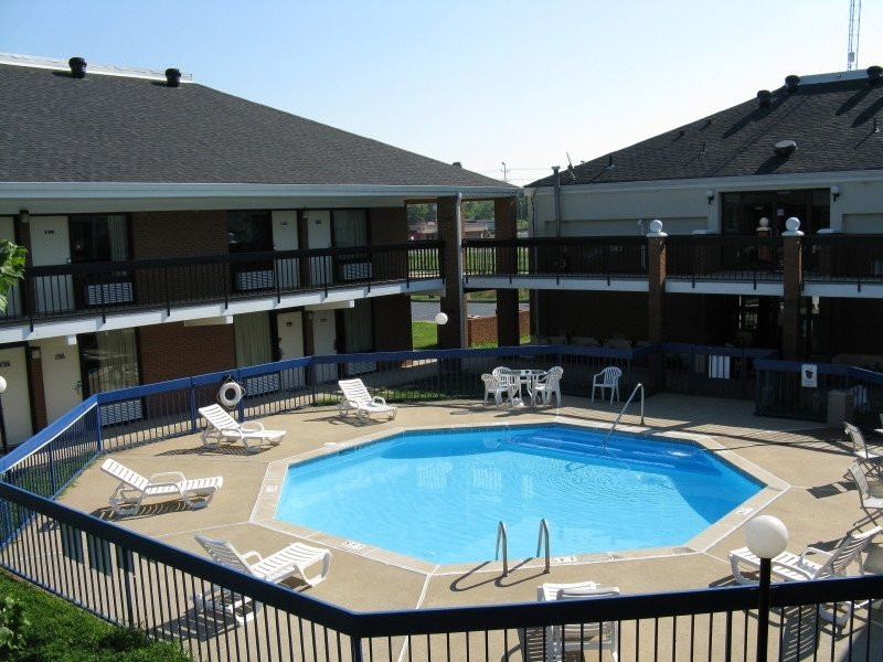 Walking Horse Lodge主图