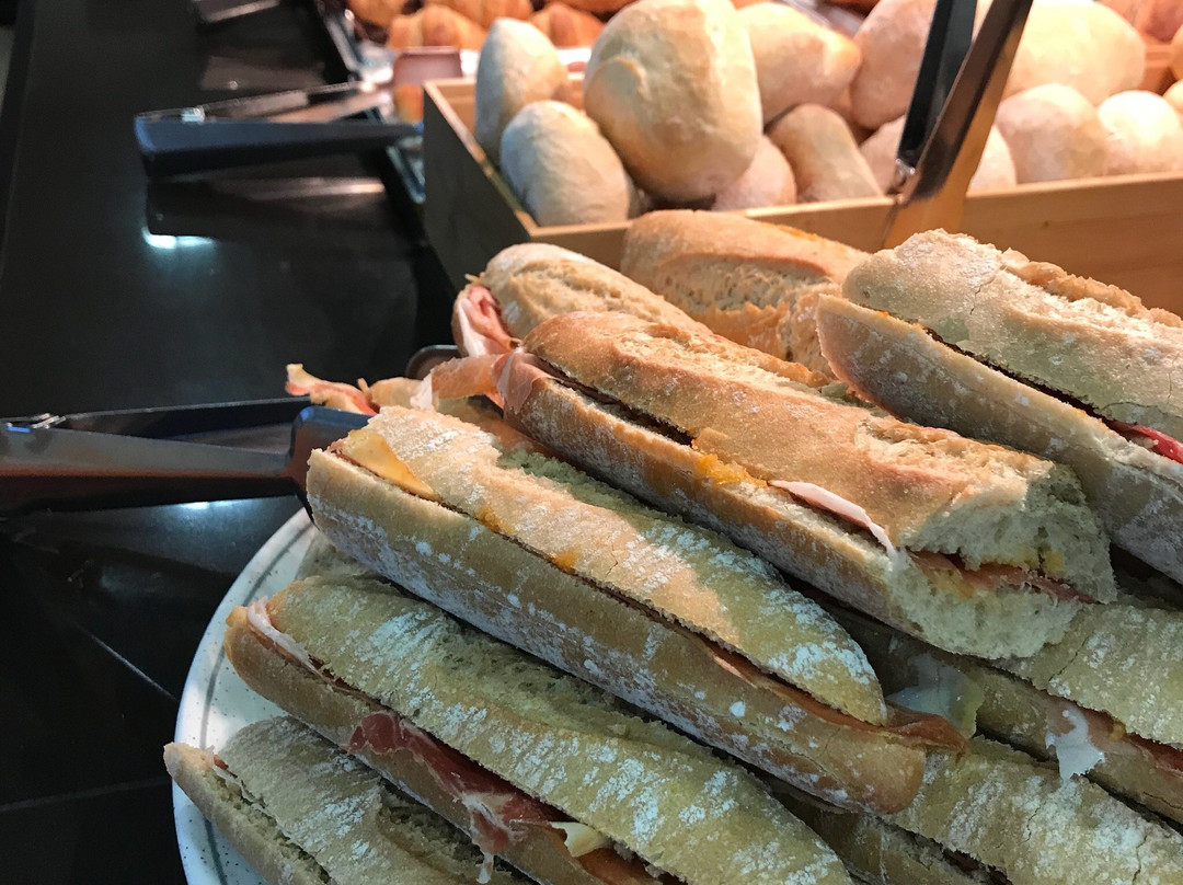 Sant Agusti de Llucanes酒店住宿-La Trobada Hotel Sport