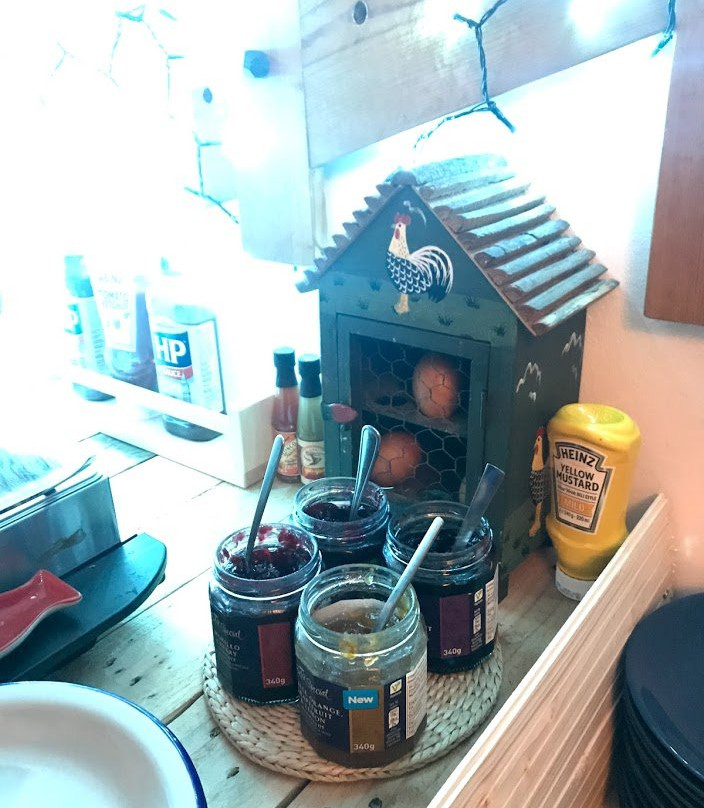 Carnately Lodge主图