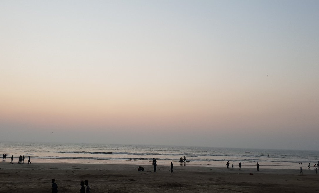 Versoli Beach景点图片