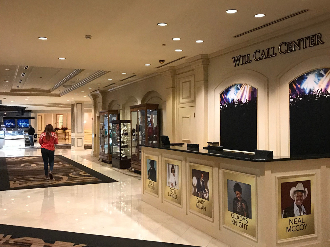 伯锡尔城马蹄铁酒店主图