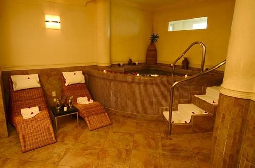 Hotel Real del Bosque主图