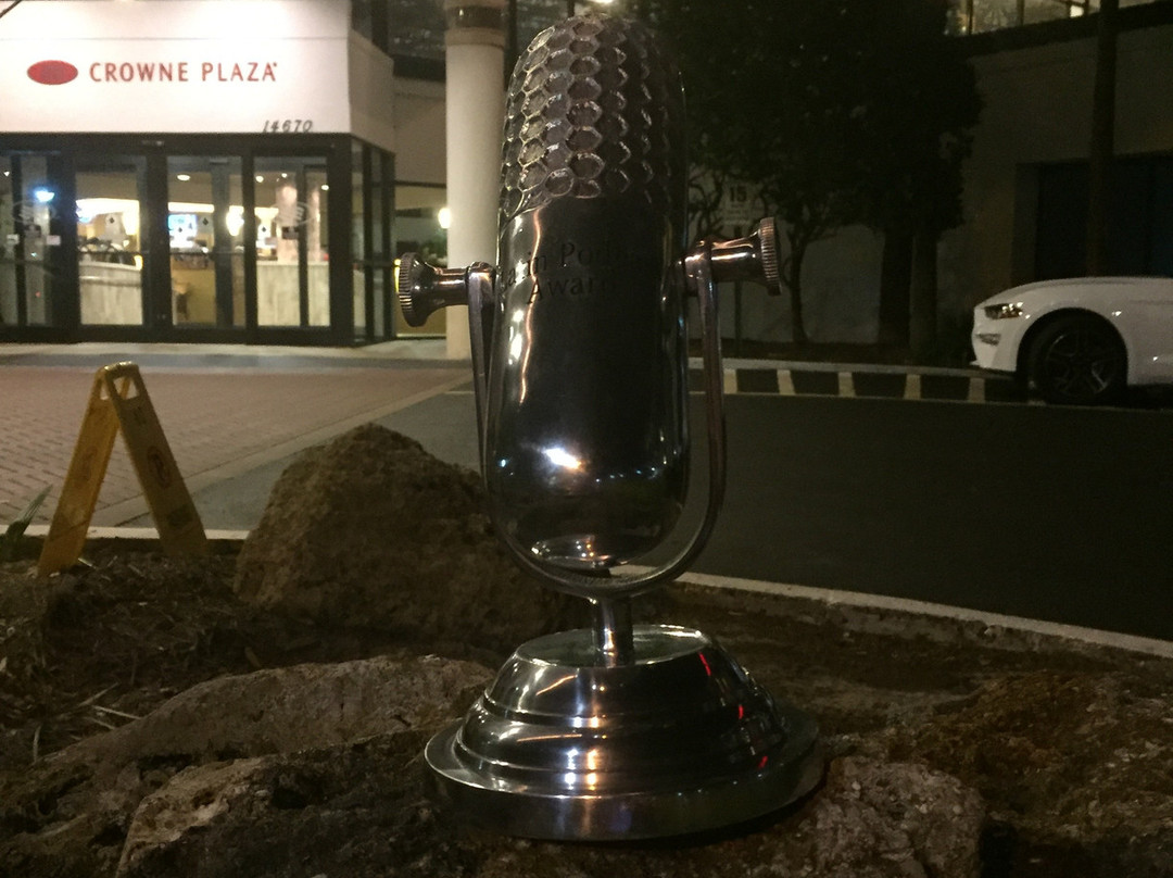 The Crown Plaza Airport Hotel主图