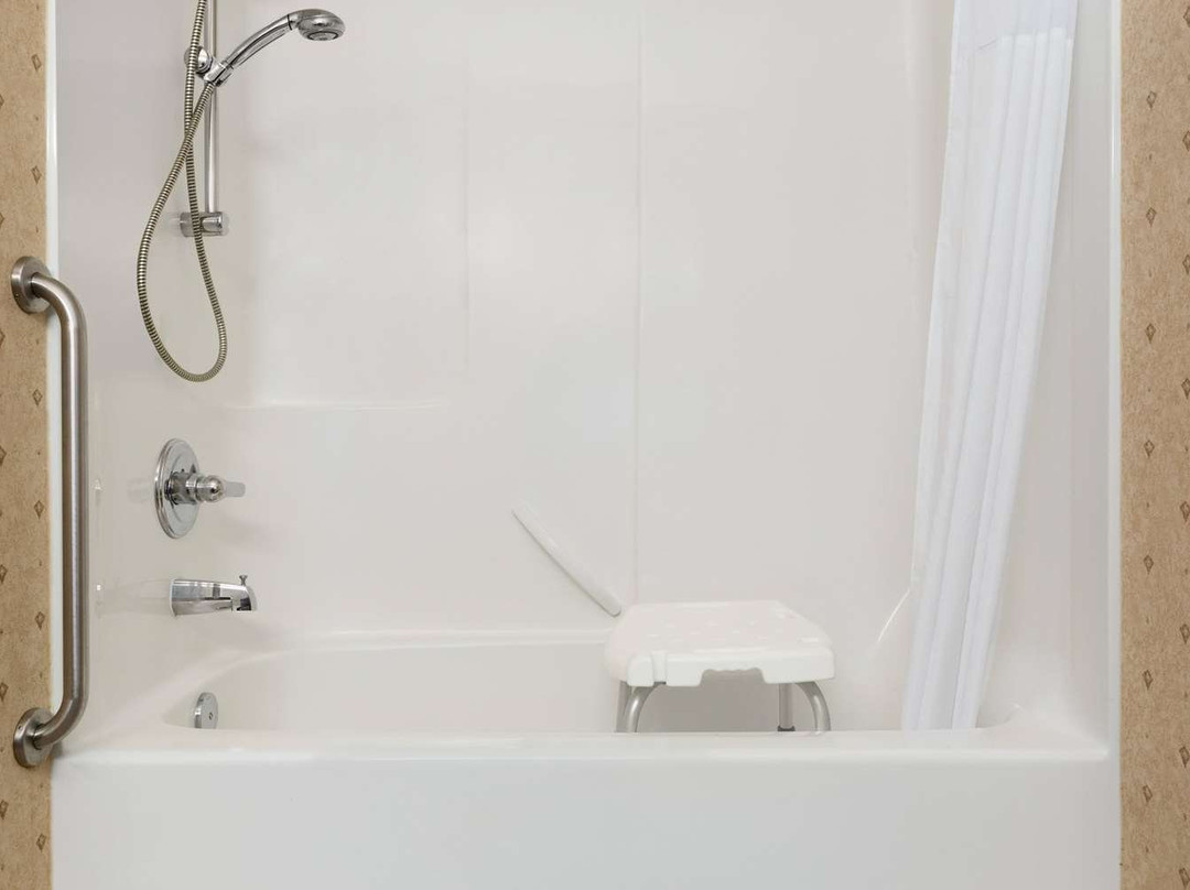 Days Inns & Suites By Wyndham Brooks主图