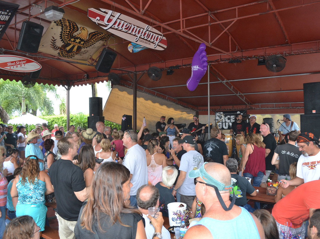 Cafe 27 Bar & Restaurant-韦斯顿必去景点