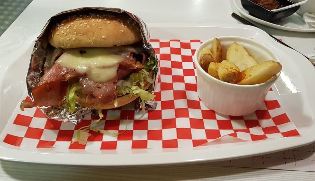 Chipaque餐馆和美食-El Busetero