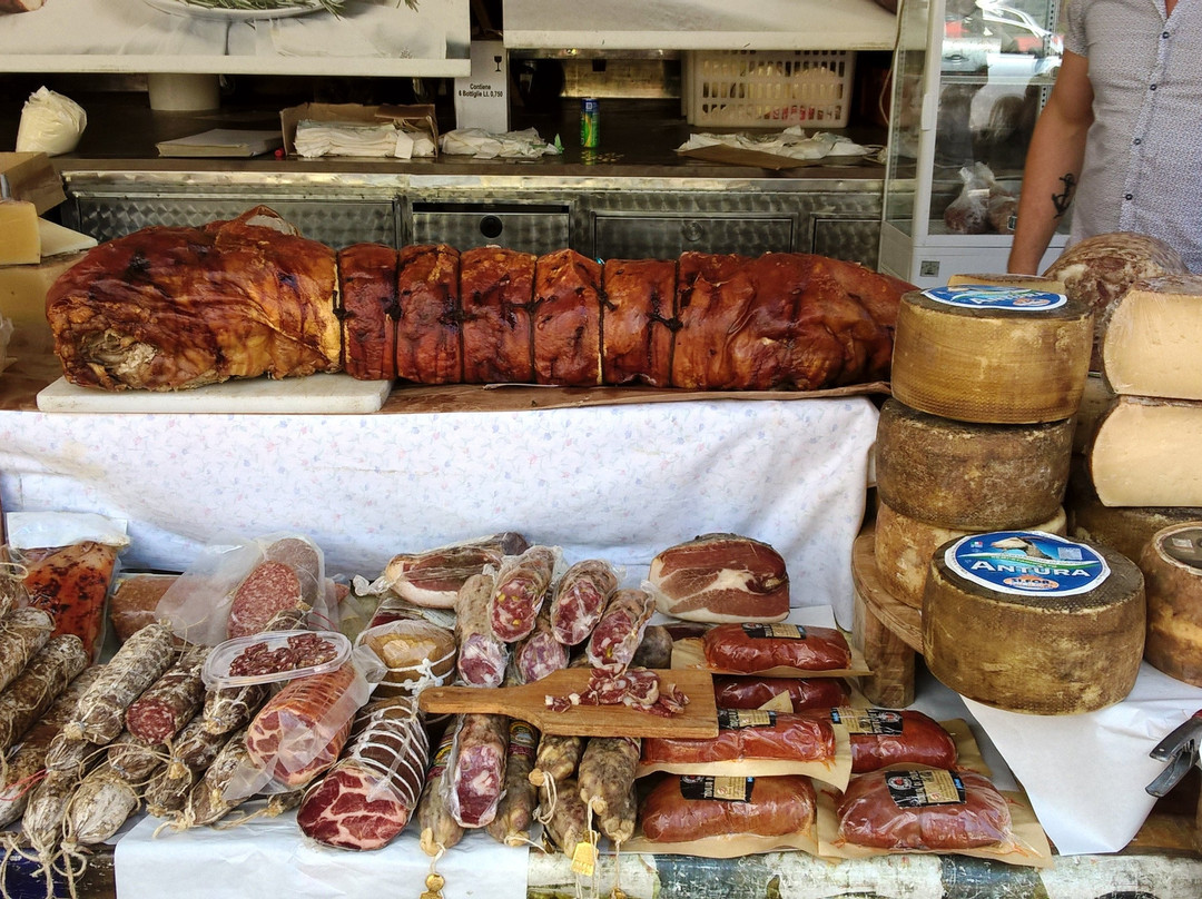 Saturday Market Of Porlezza-Porlezza必去景点