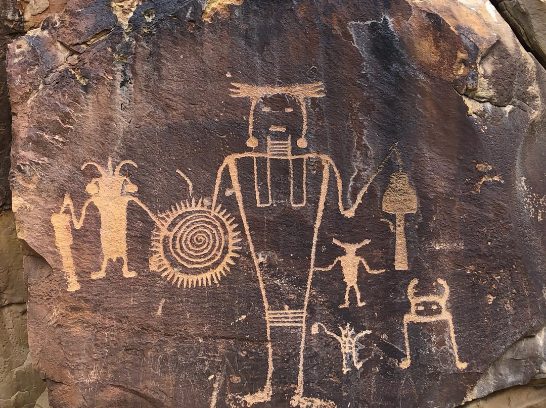 McKee Springs Petroglyphs-Jensen必去景点