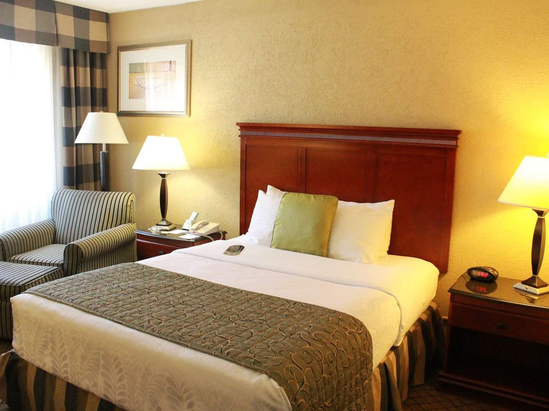 Best Western Plus Bridgeport Inn主图