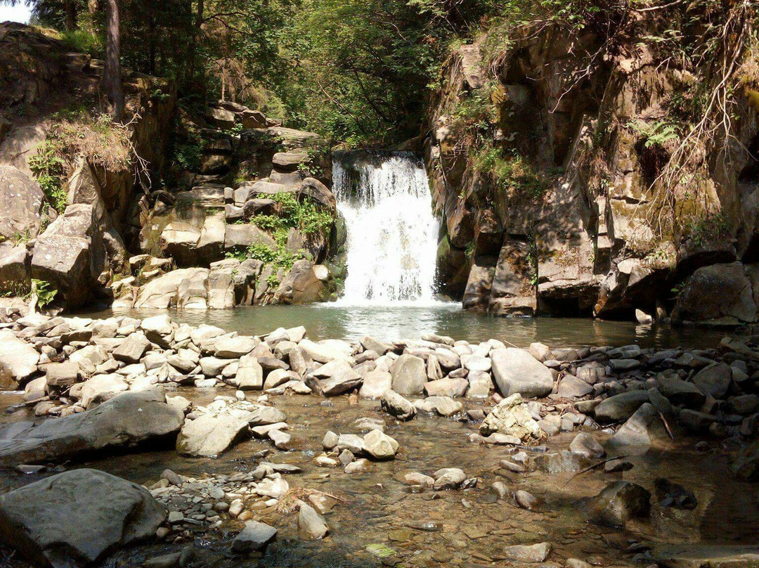 Zaskalnik Watrefall (Wodospad Zaskalnik)景点图片