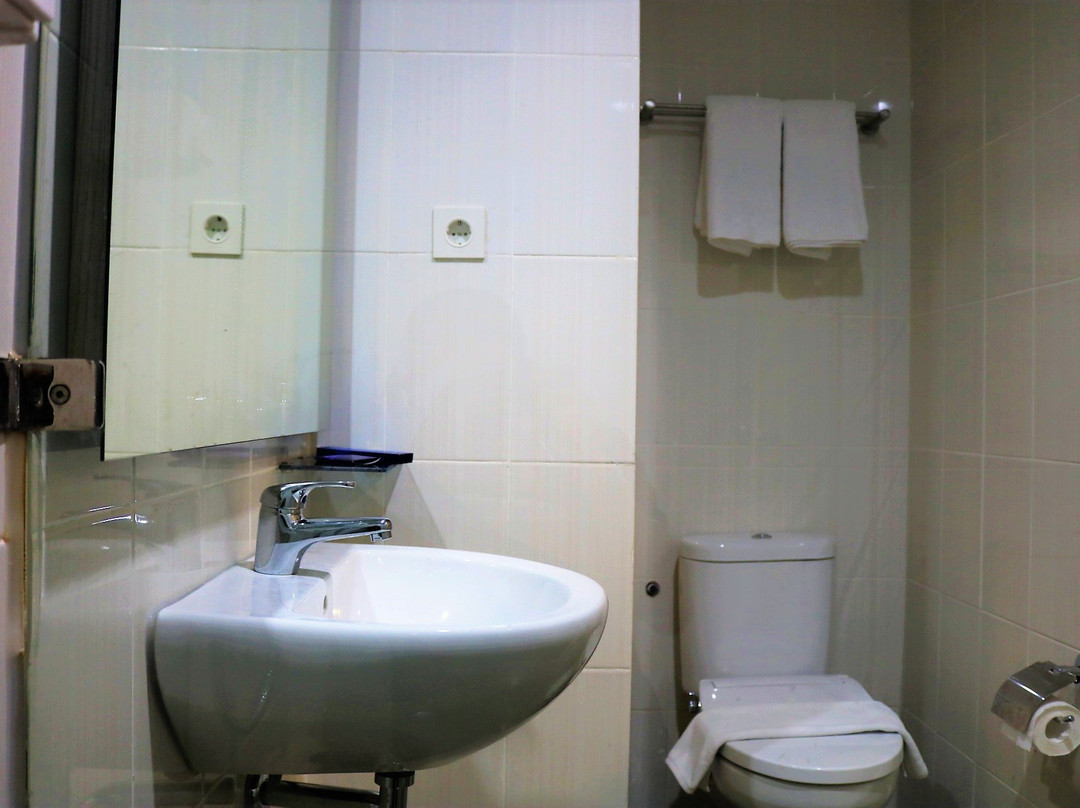 Ancyra by Continent - Poso主图