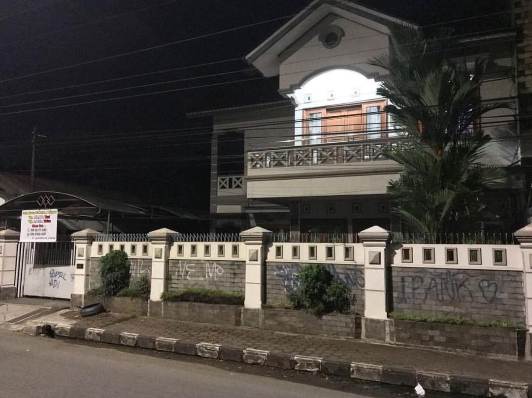 Pageralang酒店住宿-Cilacap Guest House
