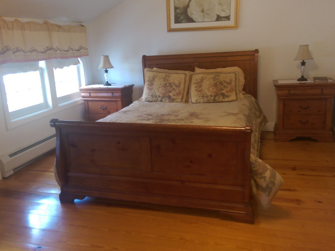 Locust Tree Bed And Breakfast主图