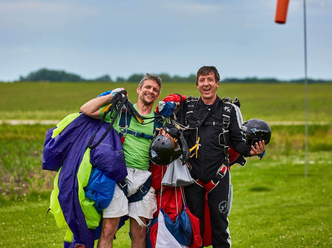 Seven Hills Skydivers of Madison-Marshall必去景点