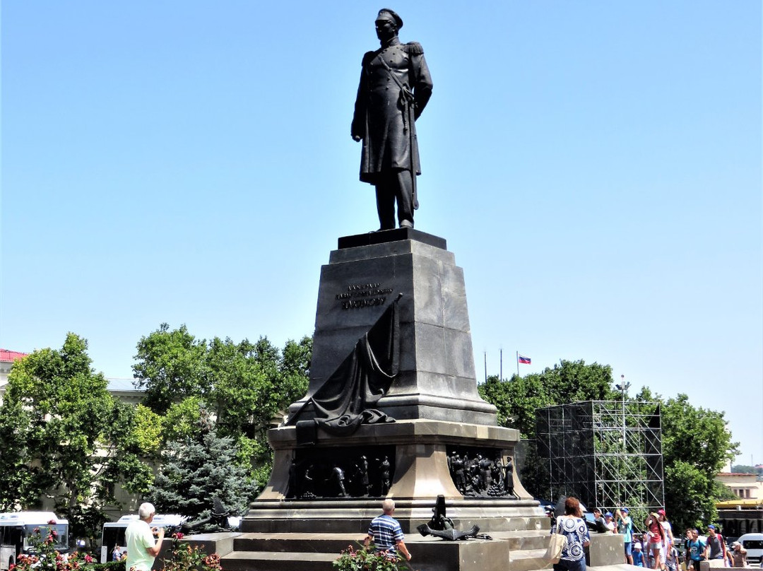 Admiral Nakhimov Monument景点图片