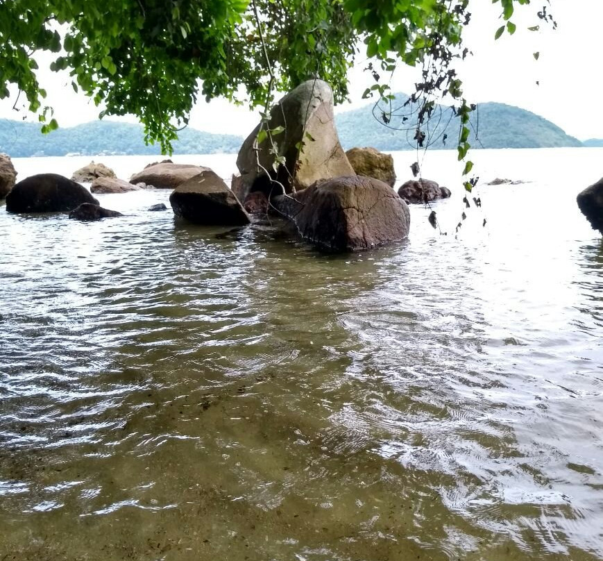 Praia da Bica-安格拉杜斯雷斯必去景点