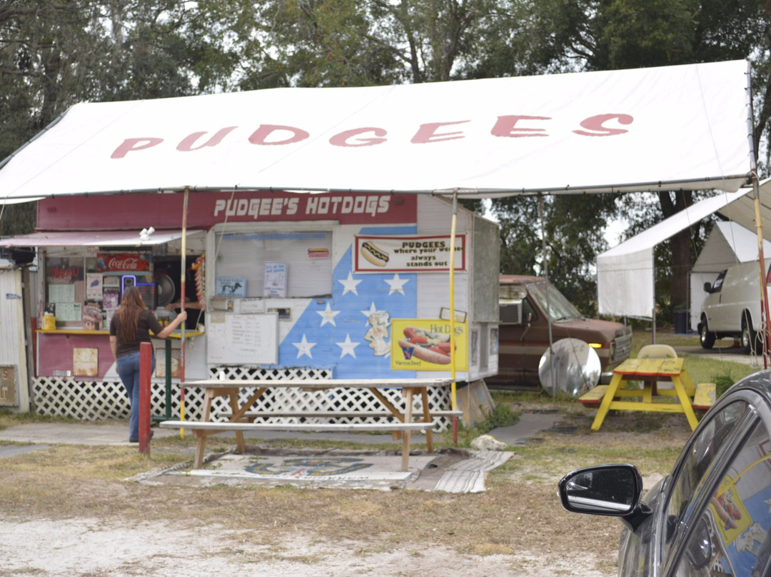Floral City餐馆和美食-Pudgee's Eatery and Market