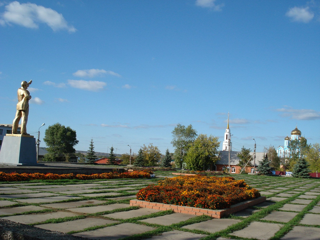 Monument to V. I. Lenin景点图片