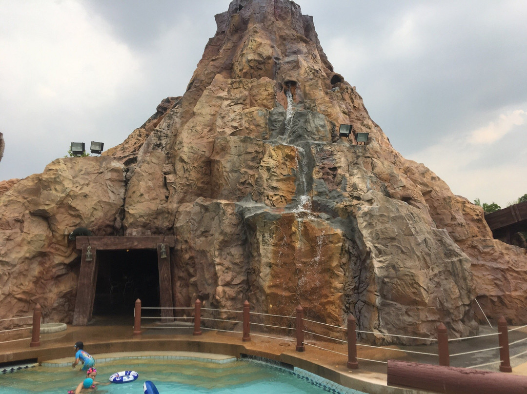 Fantasia Lagoon Water Park-暖武里必去景点