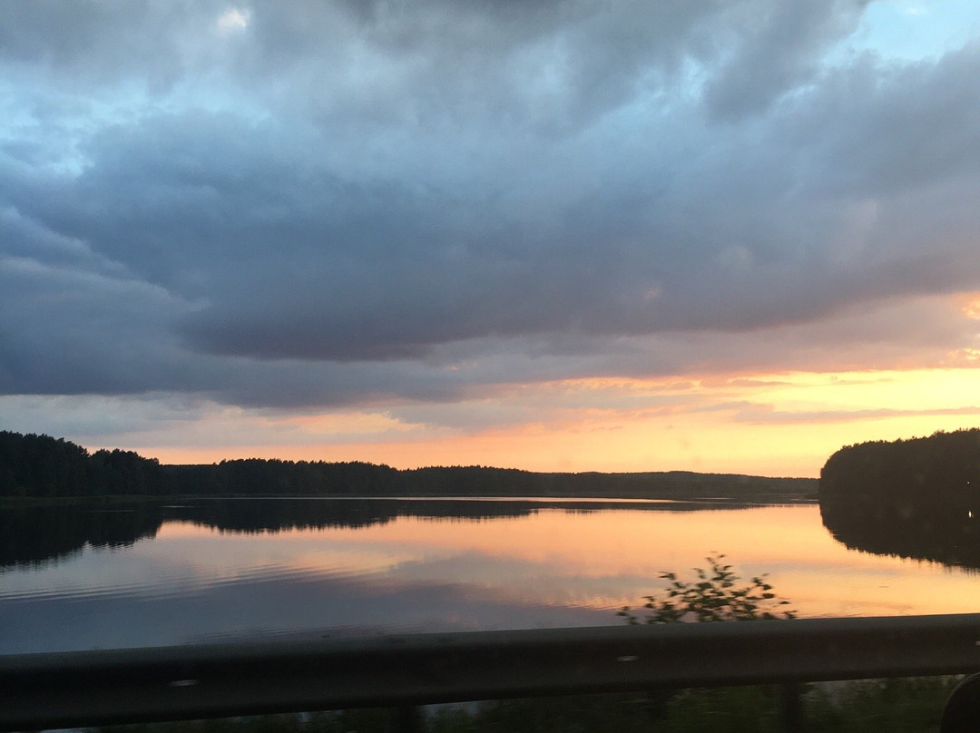Lake Papernya-Ruzhany必去景点