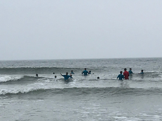 Longsands Surf School-泰恩茅斯必去景点
