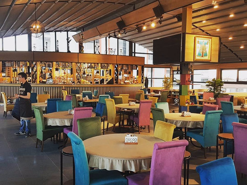 Bi-lal Cafe & Bistro