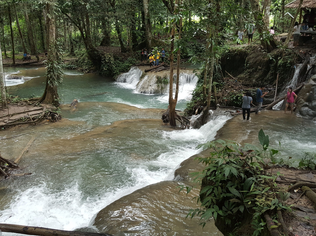Salodik Waterfall景点图片