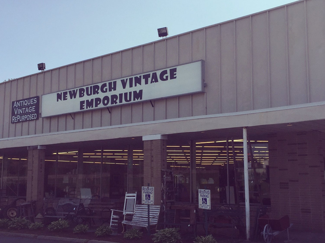 Newburgh Vintage Emporium景点图片