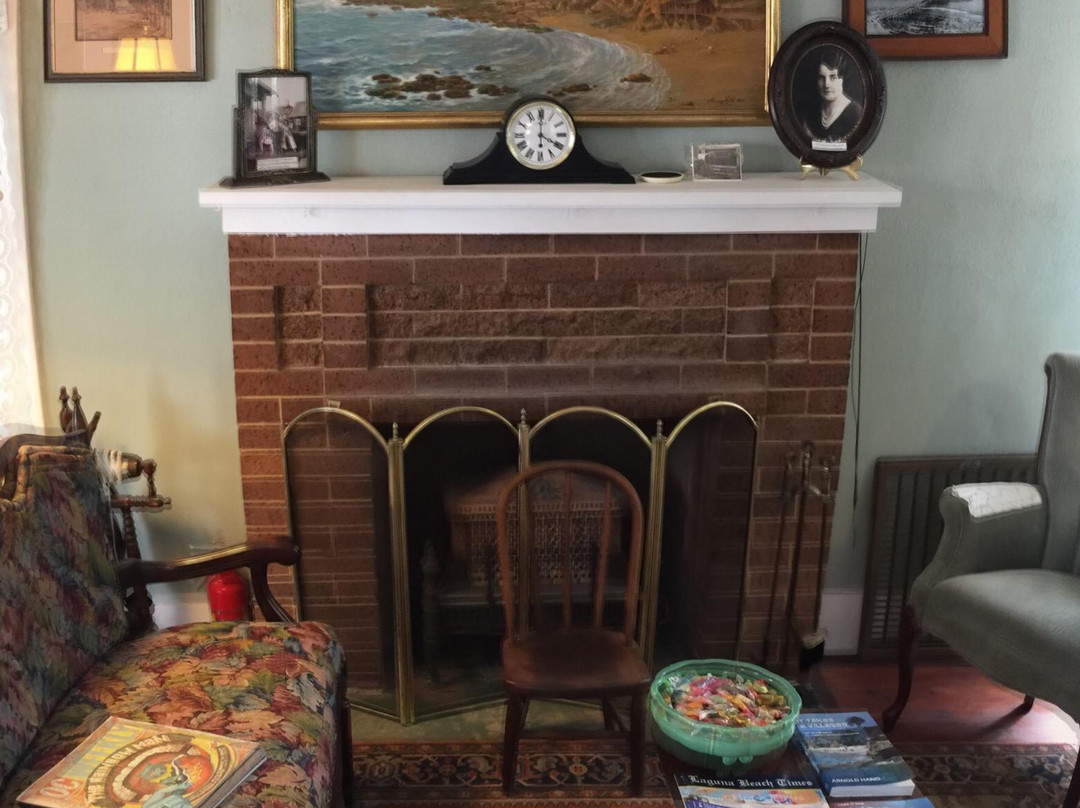 Murphy-Smith Historical Bungalow-拉古纳海滩必去景点