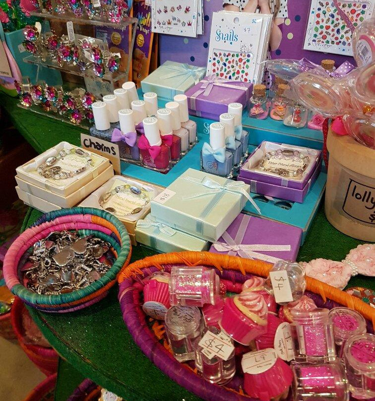 Goldfish Toyshop景点图片