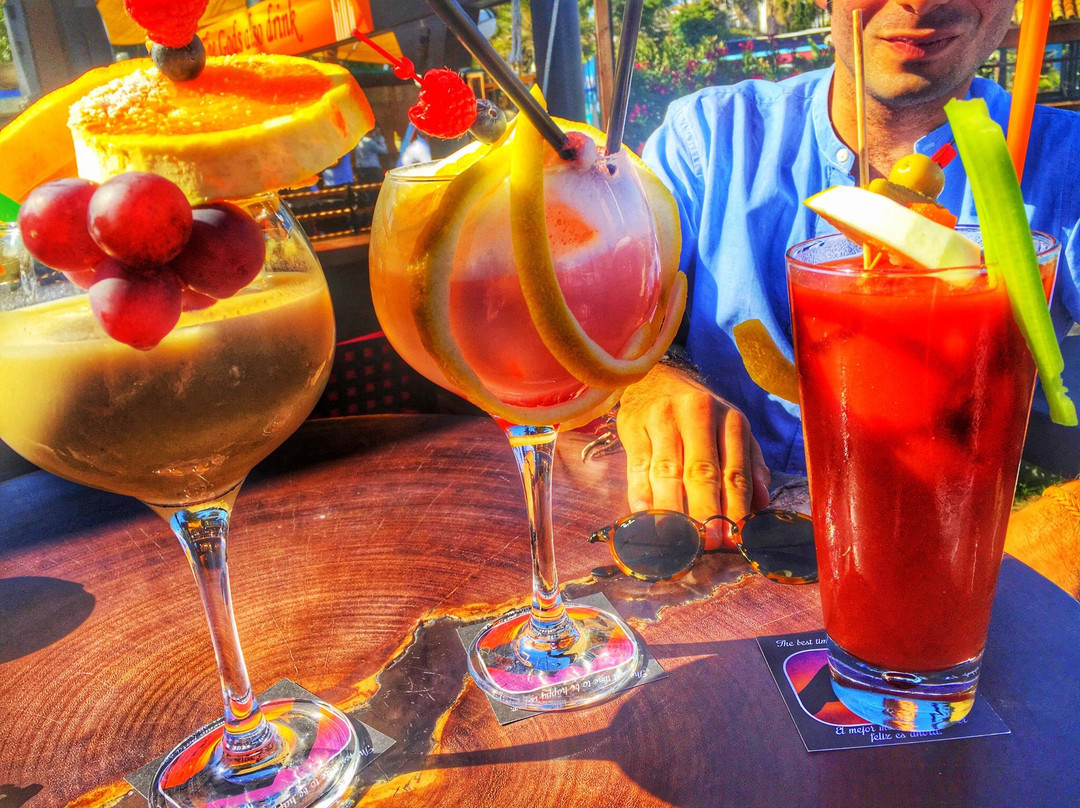 巴努斯港旅游景点-ASTRAL Cocktail Bar