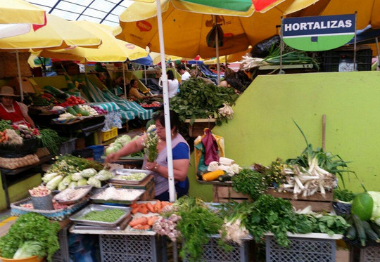 Mercado 10 De Agosto