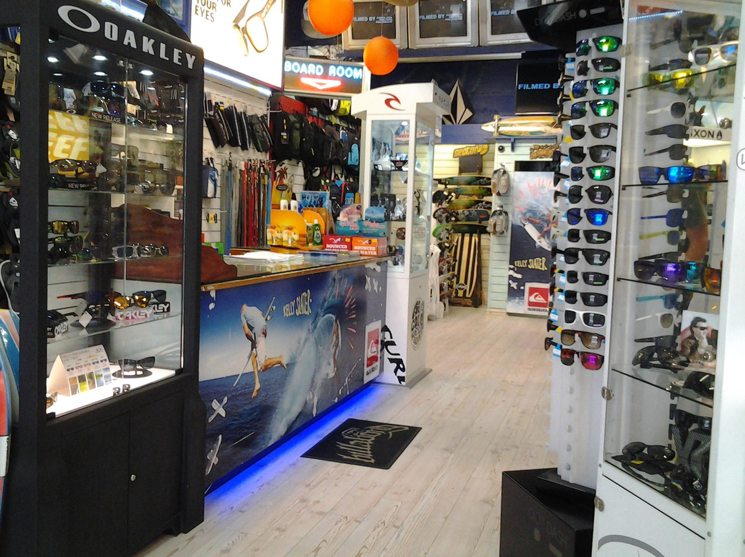 Surf Action-马盖特必去景点