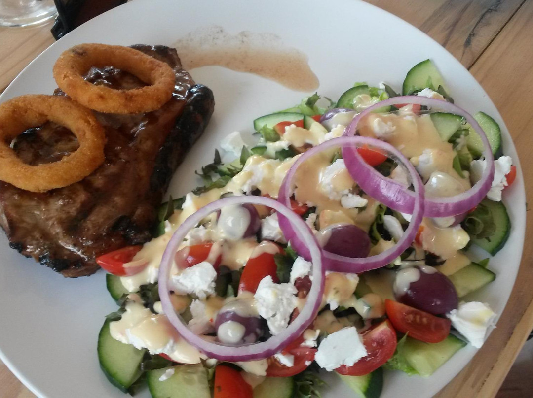 Blue Roof Pub and Restaurant