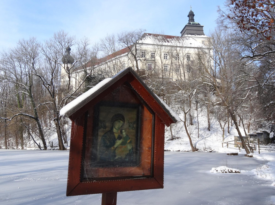 Wallfahrtsbasilika Maria Puchheim-Attnang-Puchheim必去景点