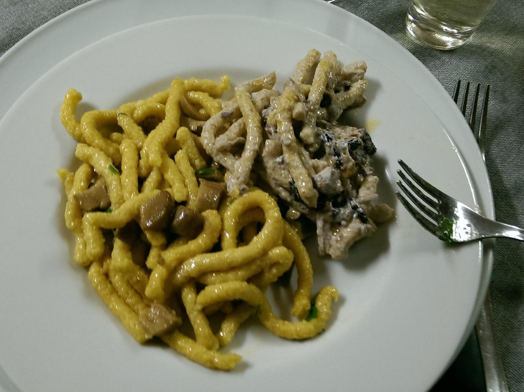Pietralunga餐馆和美食-Ristorante Mandrelli