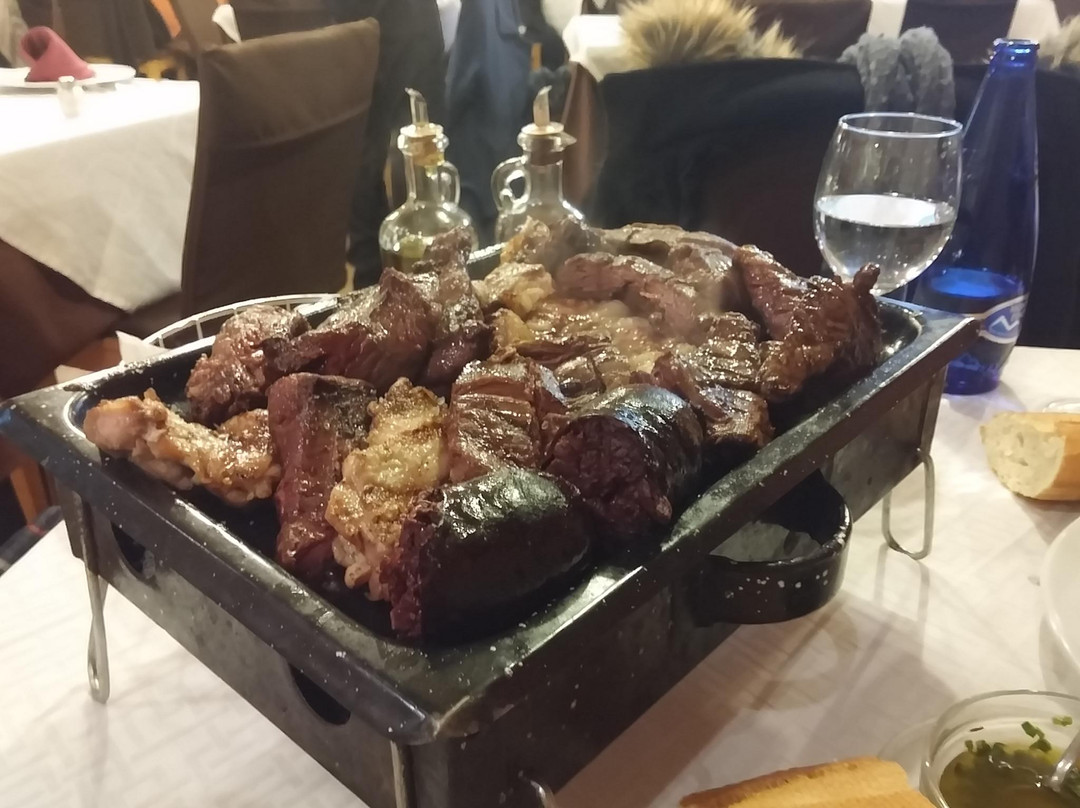 马德里卡尼亚达新镇餐馆和美食-Villa Cañada