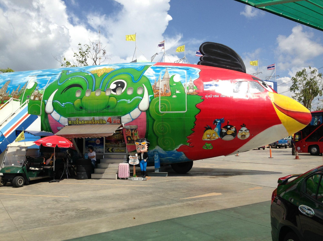 Thung Bua Chom Floating Market-汪莲必去景点