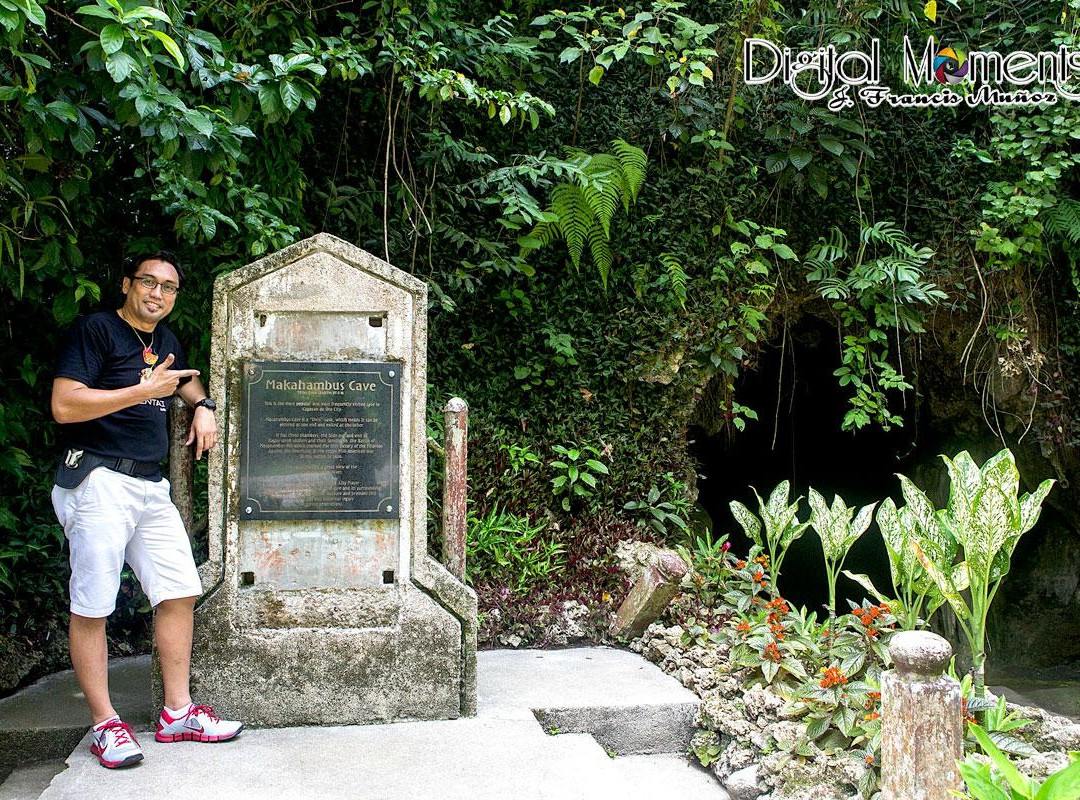 Macahambus Hill Cave景点图片