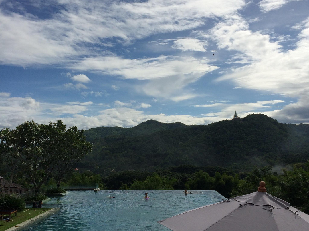 Ban Muang Ha餐馆和美食-The Higher Room Restaurant