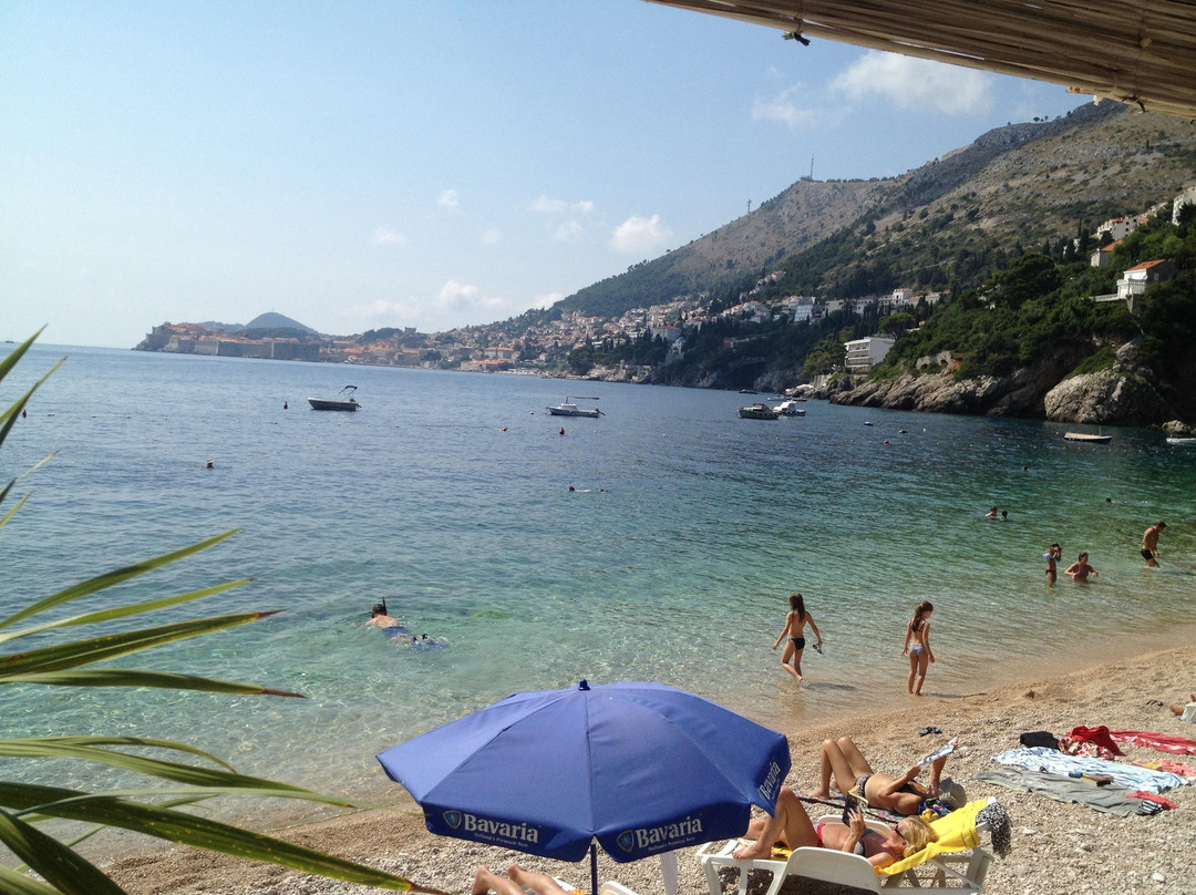 Sveti Jakov Beach景点图片