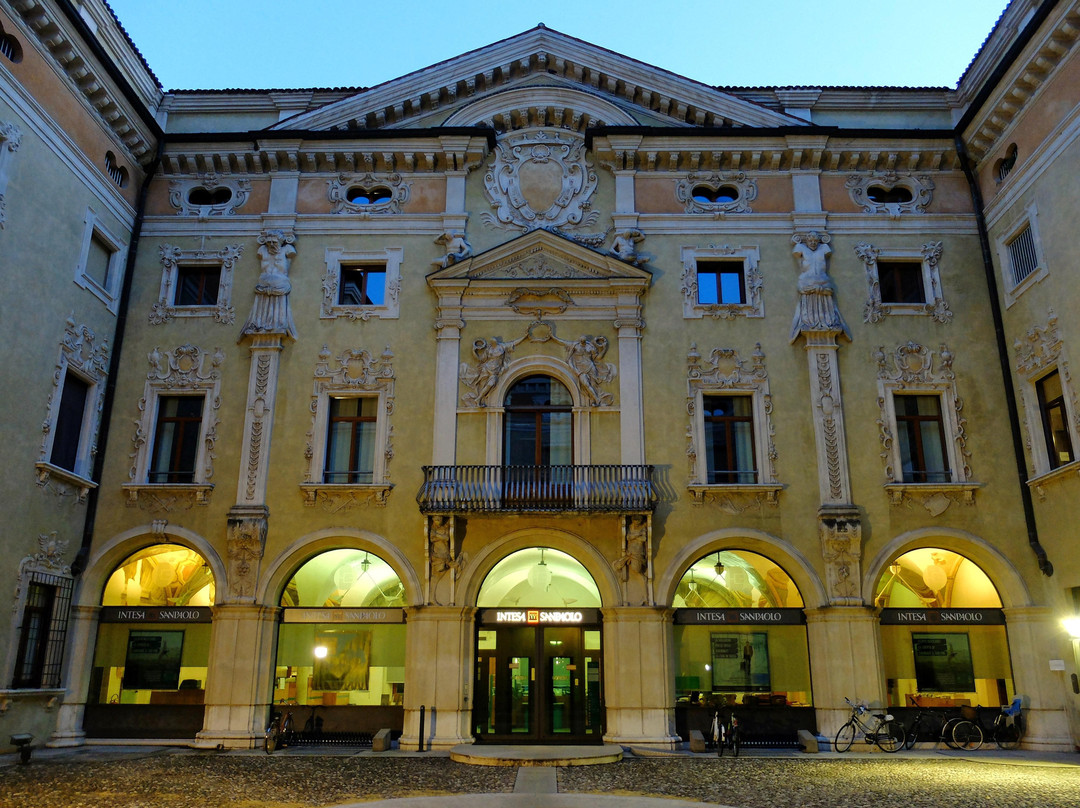 Palazzo Valenti Gonzaga景点图片