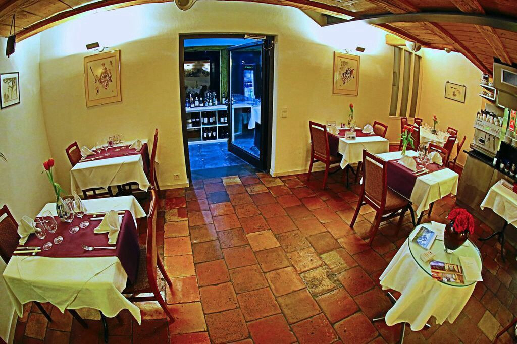 Oberembrach餐馆和美食-Kleiner Wok